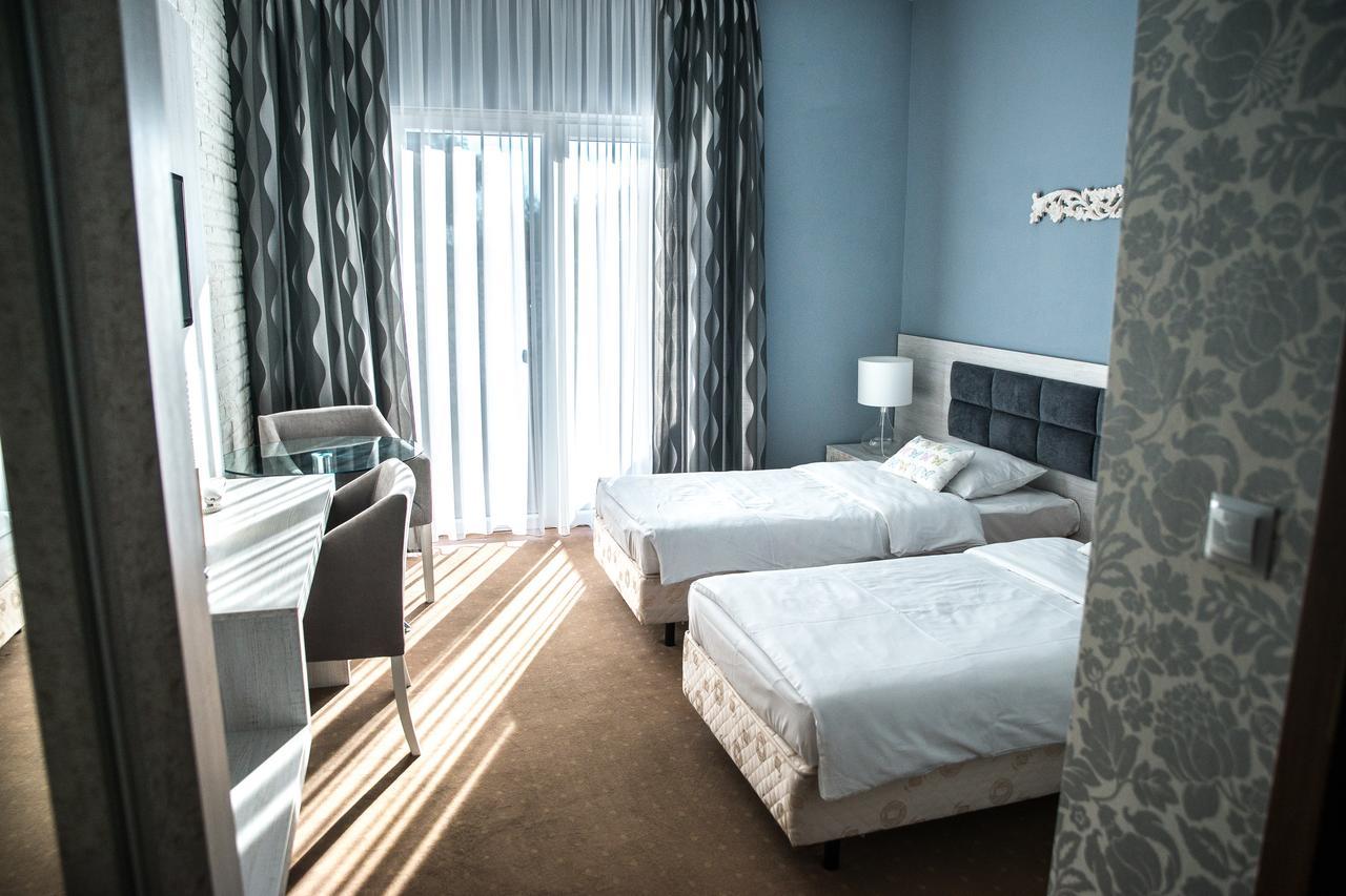 Hotel Legnicki & Restauracja Legnica Exterior photo